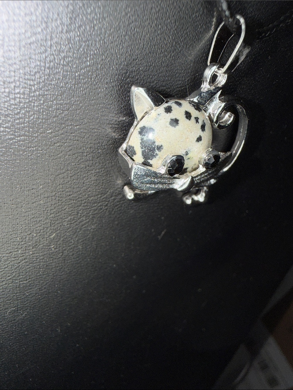 Silver Tone Cat Pendant w/ Dalmatian Jasper Stone w/ Black Necklace NEW - Picture 4 of 6